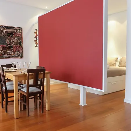 Comfort With Balcony By Lovelystay アパート リスボン